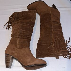 Rampage size 10 brown faux suede boots knee high boots with fringe detail NWOT